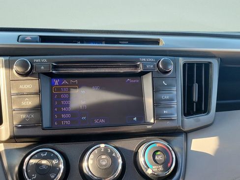 Used 2013 Toyota RAV4 LE FWD image 14