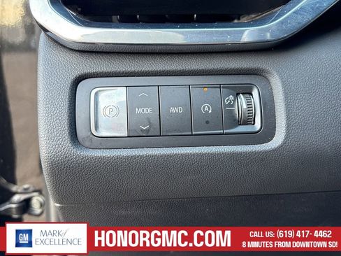 Used 2024 GMC Acadia Elevation AWD/4WD image 12