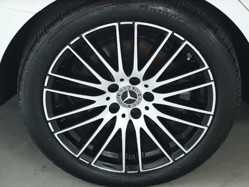 Used 2023 Mercedes-Benz C 300 4MATIC Sedan image 46