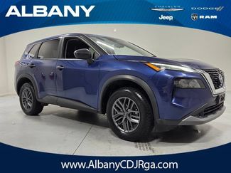 Used 2023 Nissan Rogue S FWD video 1