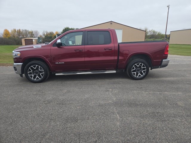 Used 2025 RAM 1500 Laramie AWD/4WD image 3