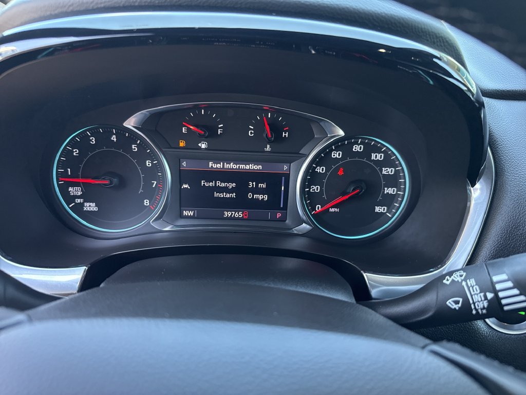 Used 2023 Chevrolet Traverse LT FWD image 38