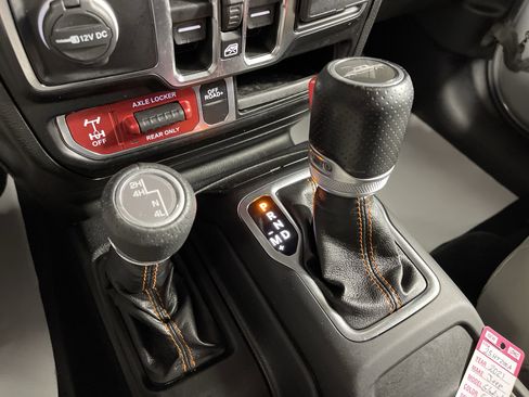 Used 2021 Jeep Gladiator Mojave image 25