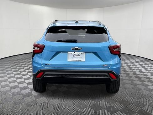 Used 2025 Chevrolet Trax RS w/ Driver Confidence Package FWD image 5