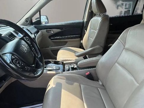 Used 2016 Honda Pilot Touring image 9