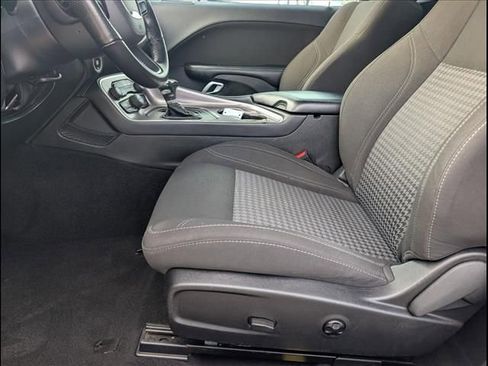 Used 2021 Dodge Challenger SXT w/ Blacktop Package image 9