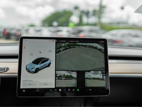 Used 2021 Tesla Model Y Long Range AWD/4WD image 11