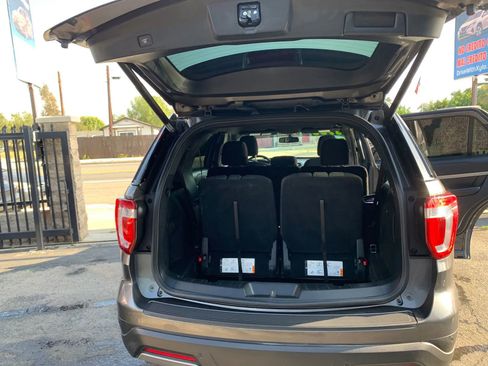 Used 2019 Ford Explorer XLT w/ Equipment Group 201A AWD/4WD image 15