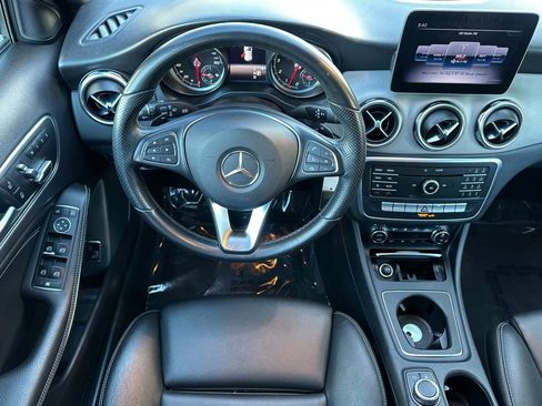 Used 2020 Mercedes-Benz GLA 250 image 17