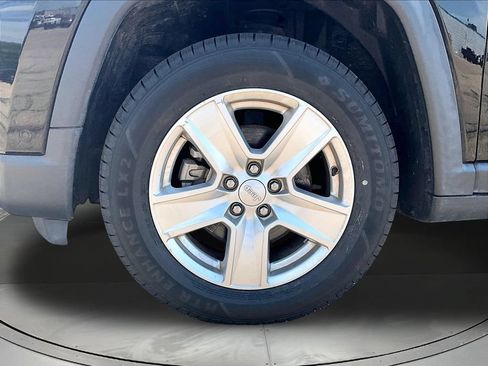Used 2022 Jeep Compass Latitude w/ Convenience Group AWD/4WD image 35