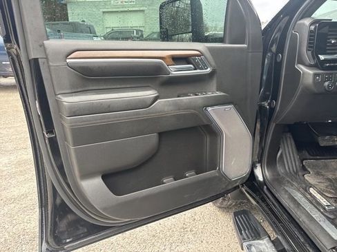 Used 2024 Chevrolet Silverado 3500 High Country w/ High Country Premium Package image 19