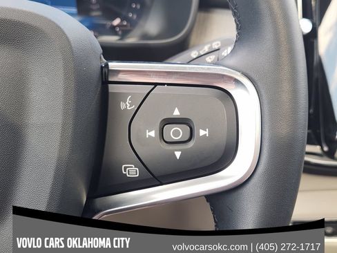 Used 2026 Volvo XC40 B5 Plus w/ Protection Package Premier AWD/4WD image 23