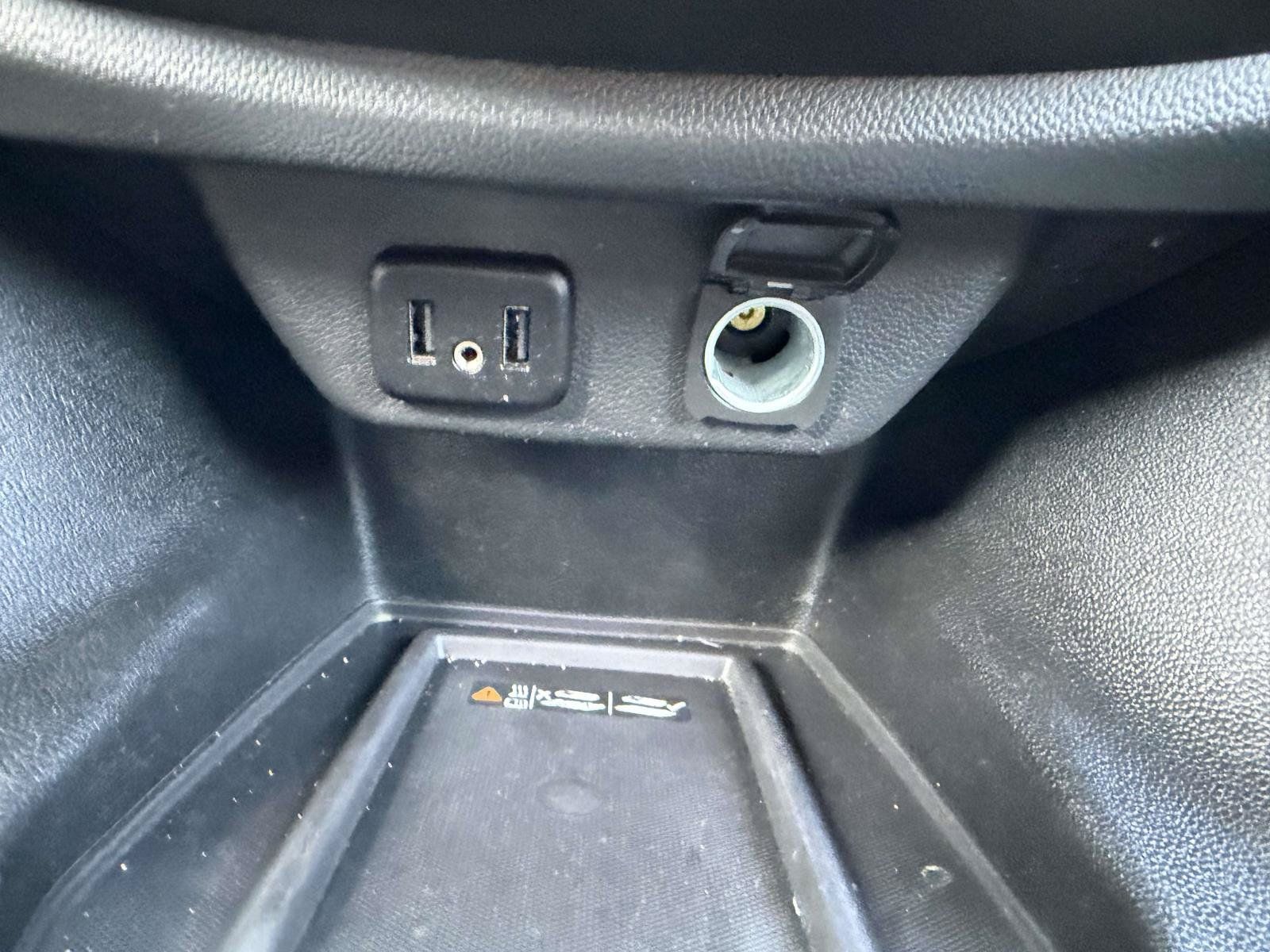 Certified 2023 Chevrolet Traverse LT FWD image 23