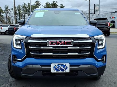New 2026 GMC Terrain Elevation w/ Technology Package II AWD/4WD image 2