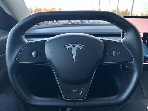 Used 2021 Tesla Model 3 Standard Range Plus image 21