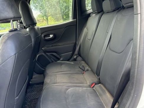Used 2023 Jeep Renegade Limited AWD/4WD image 11