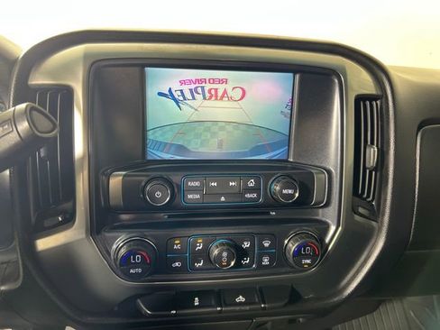 Used 2018 Chevrolet Silverado 1500 LT w/ Texas Edition AWD/4WD image 19