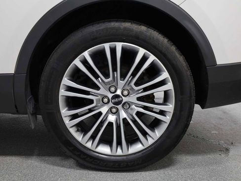 Used 2016 Lincoln MKX Reserve w/ Climate Package image 43