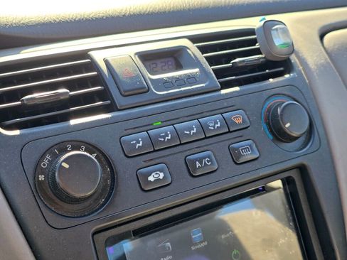 Used 2002 Honda Accord VP image 32