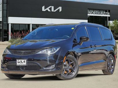 Used 2018 Chrysler Pacifica Touring-L Plus w/ Advanced Safetytec Group