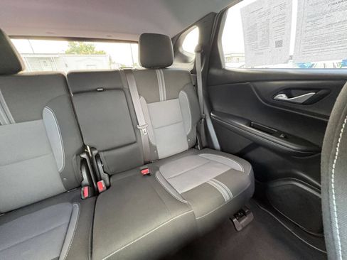 Used 2025 Chevrolet Blazer LT FWD image 39