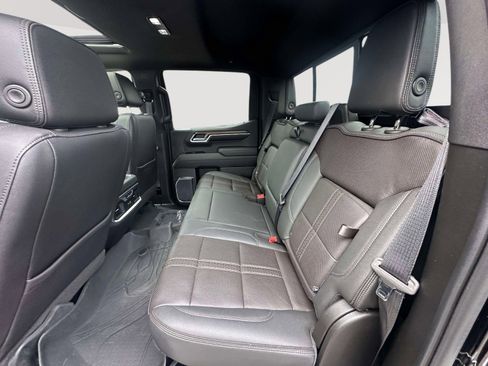 Certified 2022 Chevrolet Silverado 1500 High Country w/ High Country Premium Package image 33