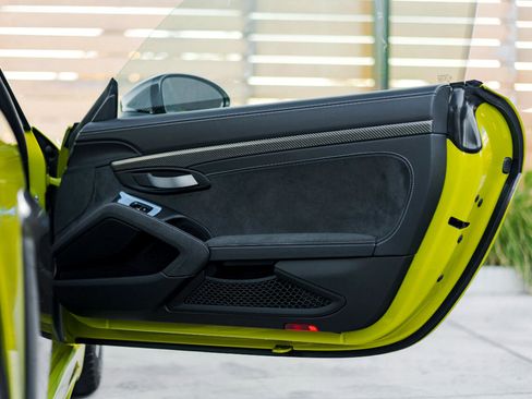 Used 2023 Porsche 718 Cayman GT4 RS image 87