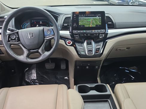 Certified 2023 Honda Odyssey Touring image 15