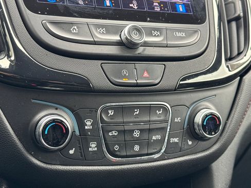 Used 2023 Chevrolet Equinox RS image 17