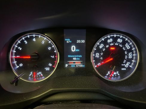 Used 2021 Toyota RAV4 LE AWD/4WD image 10