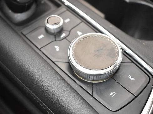 Used 2024 Cadillac XT6 Premium Luxury image 37