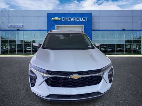 New 2026 Chevrolet Trax LT w/ LT Convenience Package FWD image 4