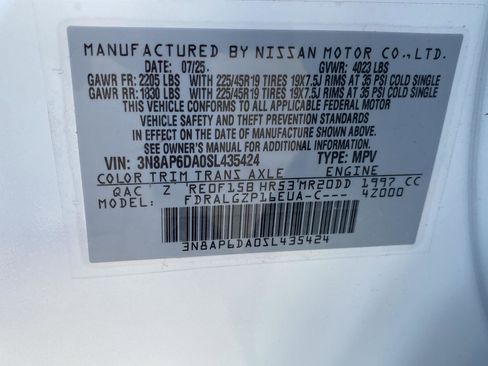 Used 2025 Nissan Kicks SR FWD image 16