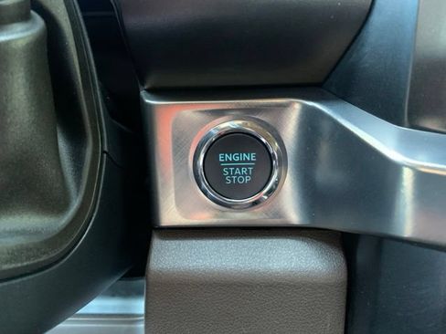 Certified 2025 Ford F250 King Ranch w/ Chrome Package AWD/4WD image 24