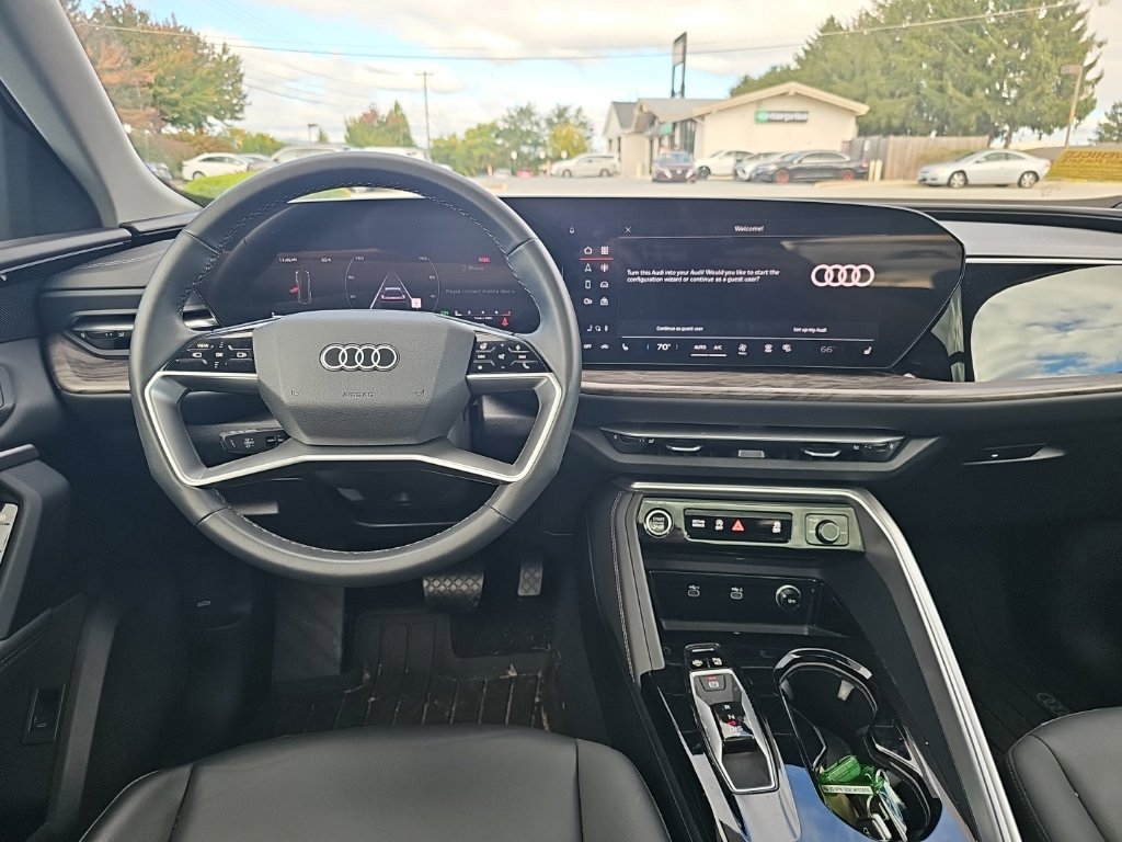 Certified 2025 Audi Q5 Premium w/ Convenience Package AWD/4WD image 2