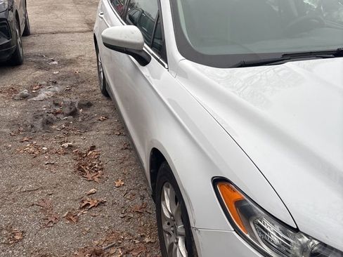 Used 2015 Ford Fusion S image 4