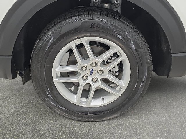Used 2026 Ford Explorer Active AWD/4WD image 30