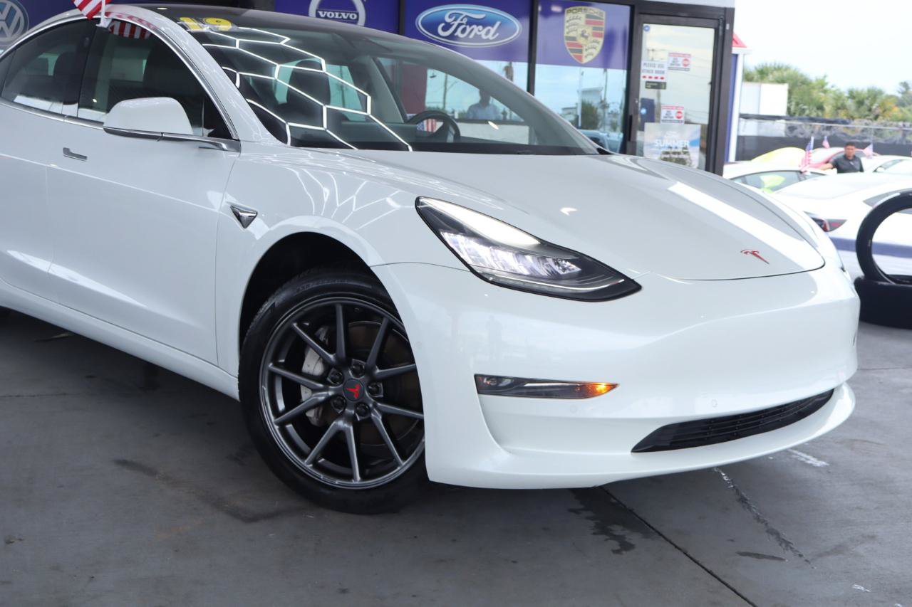 Used 2019 Tesla Model 3 Standard Range Plus RWD image 2