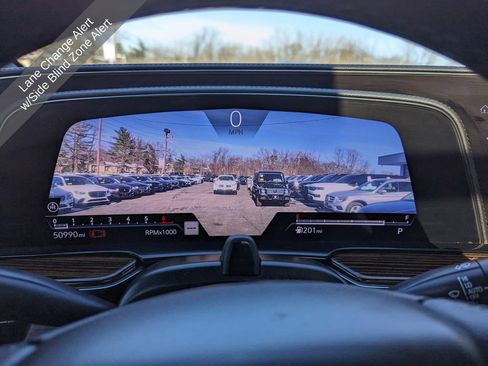 Used 2022 Cadillac Escalade Premium Luxury RWD image 21