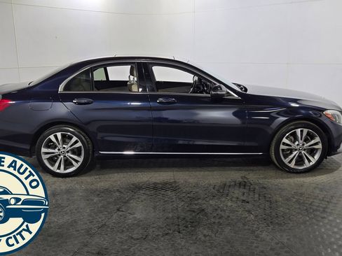 Used 2018 Mercedes-Benz C 300 4MATIC Sedan w/ Premium Package image 8