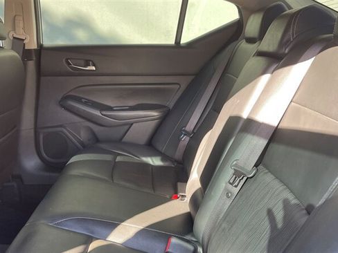 Used 2019 Nissan Altima 2.5 SL FWD image 14