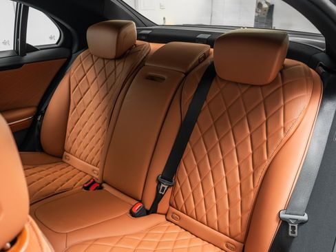 Used 2025 Mercedes-Benz S 580e 4MATIC Sedan image 16