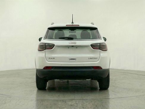 Used 2025 Jeep Compass Trailhawk AWD/4WD image 7