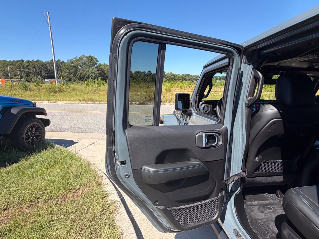 Used 2024 Jeep Wrangler Unlimited Rubicon 4xe AWD/4WD image 53