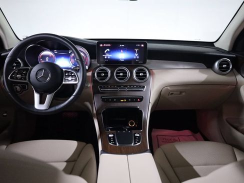 Used 2020 Mercedes-Benz GLC 300 4MATIC image 48