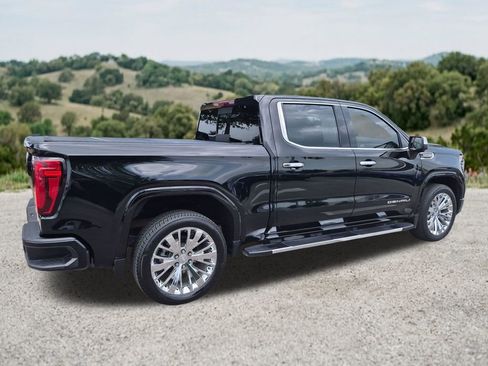 Used 2023 GMC Sierra 1500 Denali AWD/4WD image 10