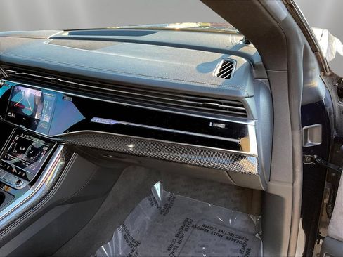 Used 2023 Audi SQ8 Prestige AWD/4WD image 25