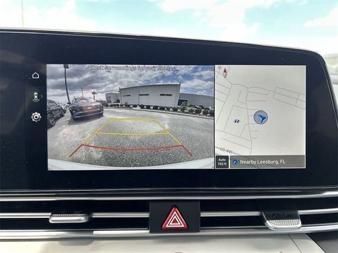 New 2025 Hyundai Elantra Limited image 7