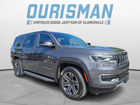 Used 2024 Jeep Wagoneer Series II w/ Flexible Seating Group AWD/4WD image 1