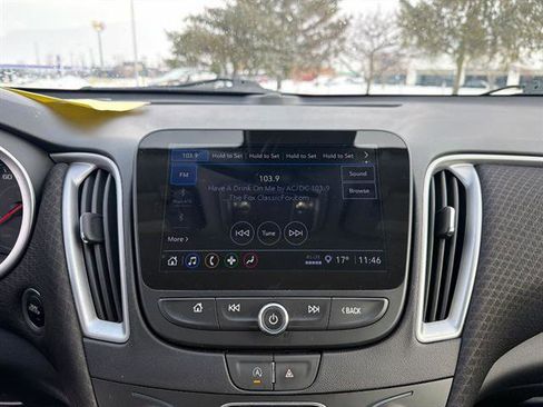 Used 2023 Chevrolet Malibu LT image 21